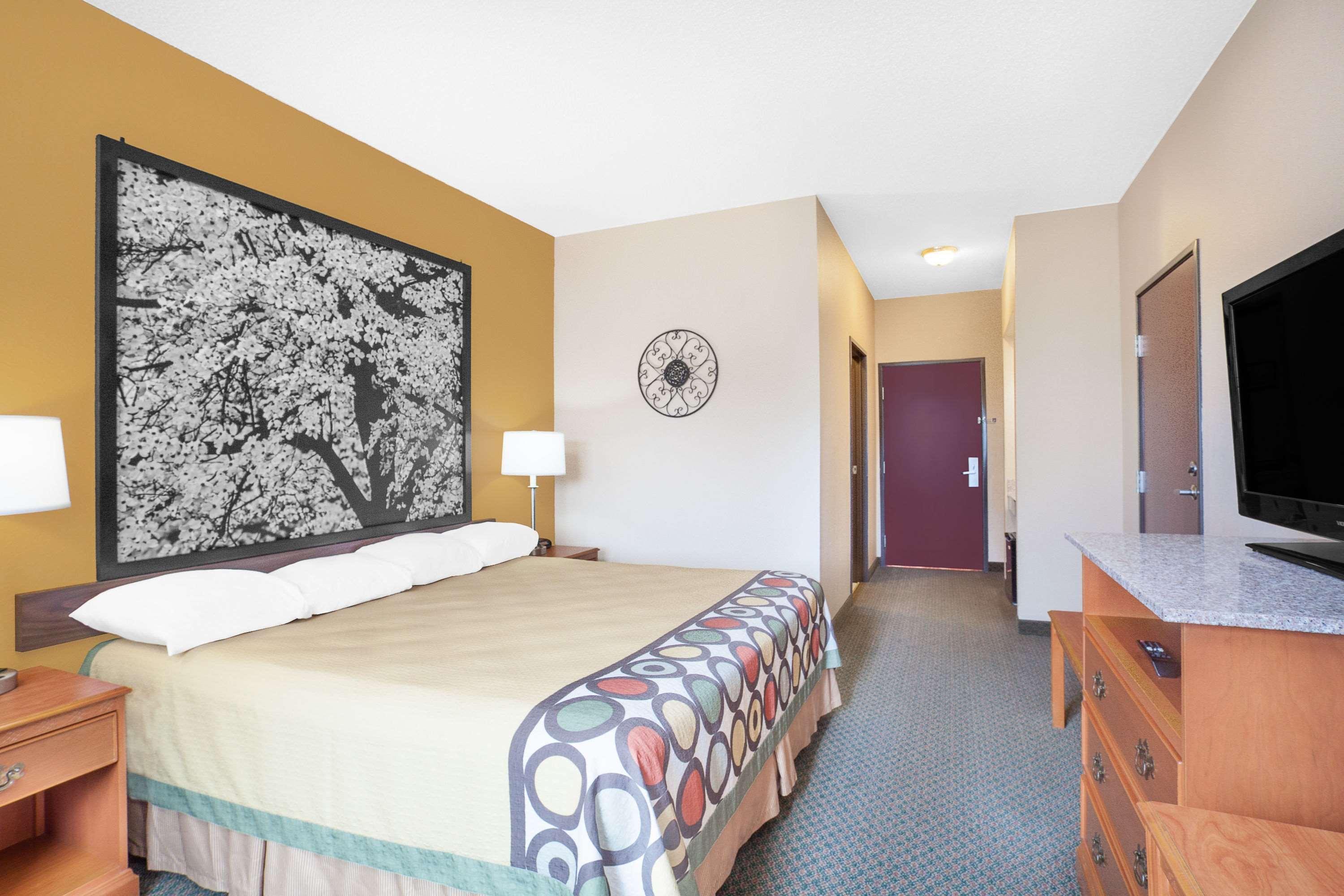 Super 8 By Wyndham Central City Exterior foto